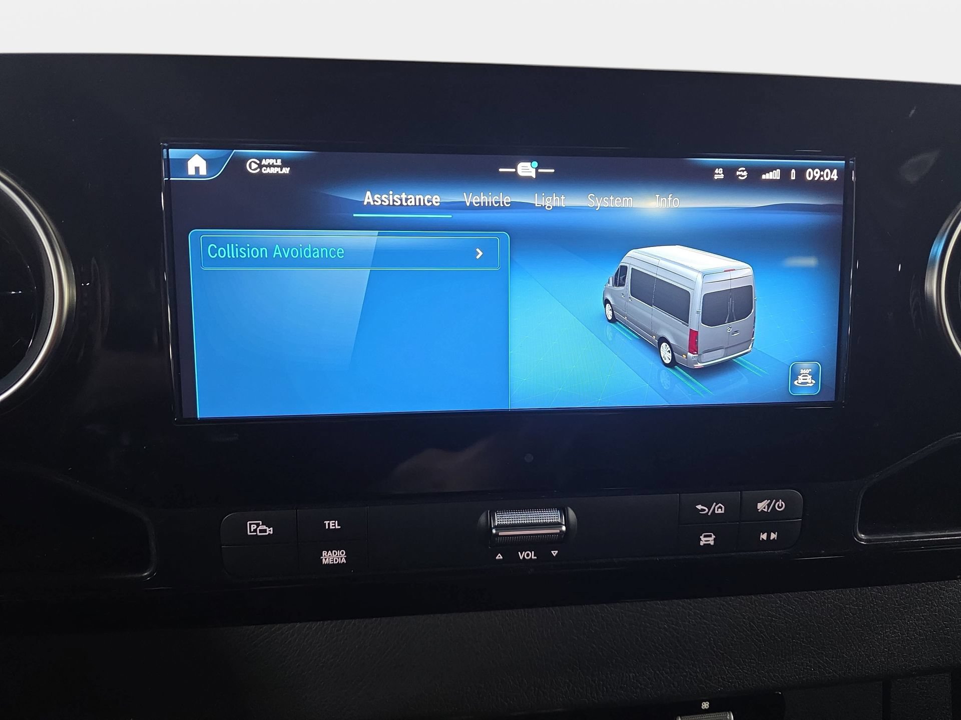 Used 2025 Mercedes-Benz Sprinter 2500 image 21