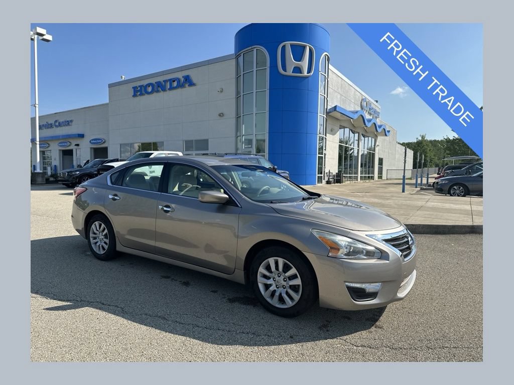Used 2013 Nissan Altima 2.5 S FWD video 1