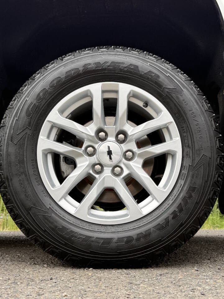 Used 2015 Chevrolet Silverado 1500 LT AWD/4WD image 19