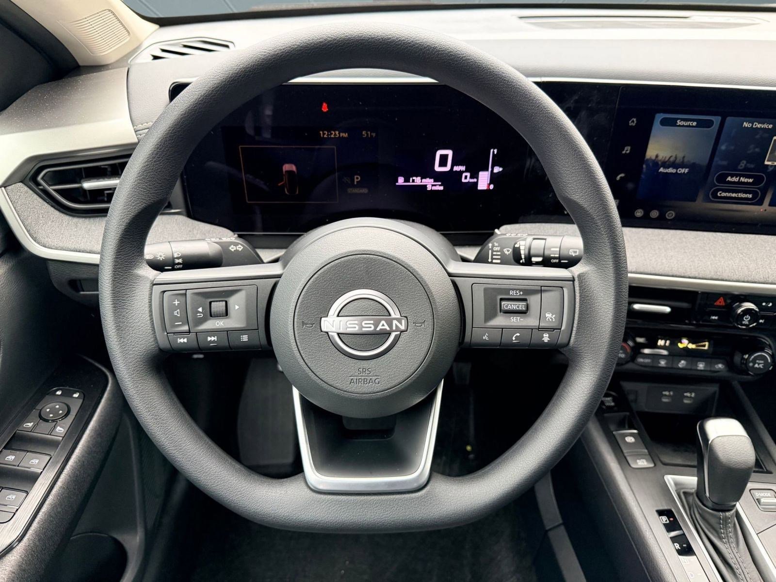 New 2026 Nissan Kicks SV w/ Charging Package image 4