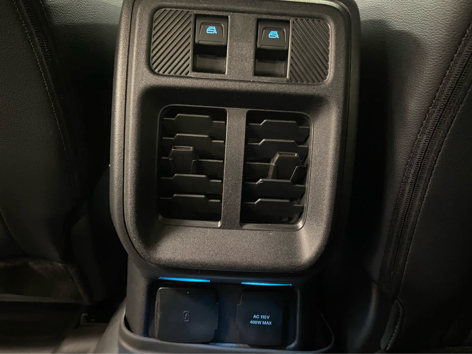 New 2025 Ford Bronco Outer Banks w/ Sasquatch Package image 16