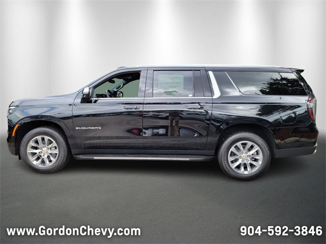 New 2025 Chevrolet Suburban Premier image 2