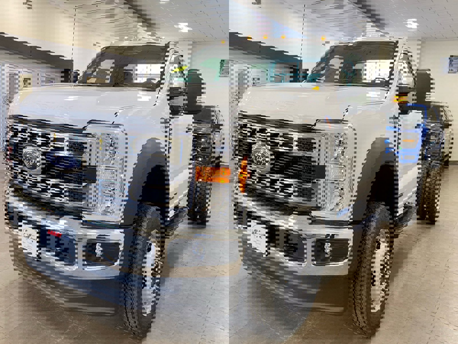 New 2024 Ford F550 4x4 Regular Cab Super Duty image 11