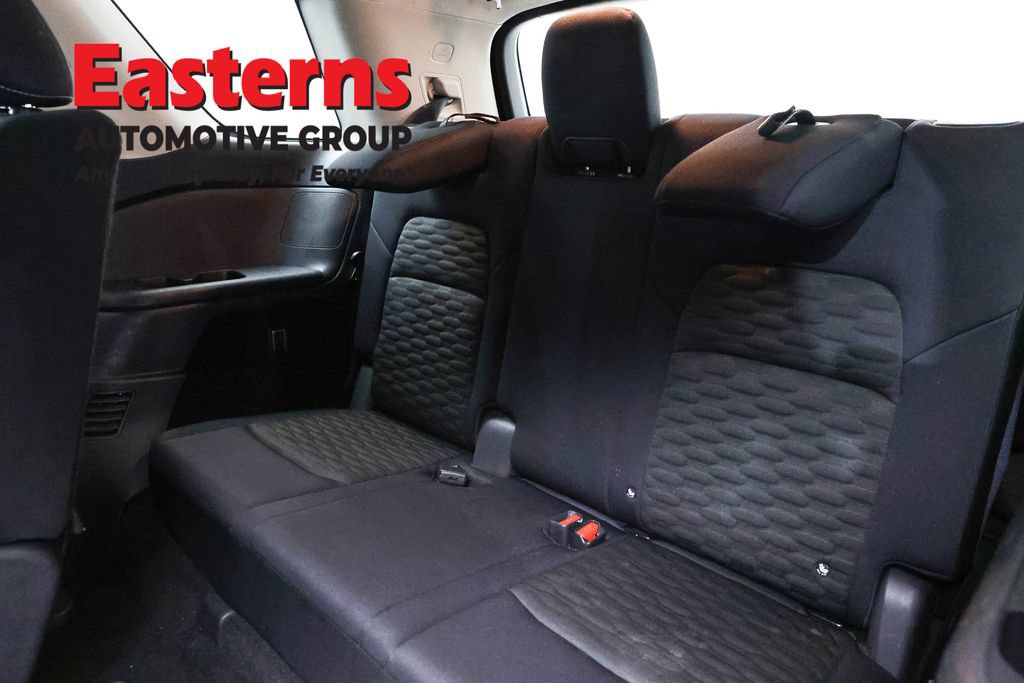Used 2022 Nissan Pathfinder SV FWD image 26