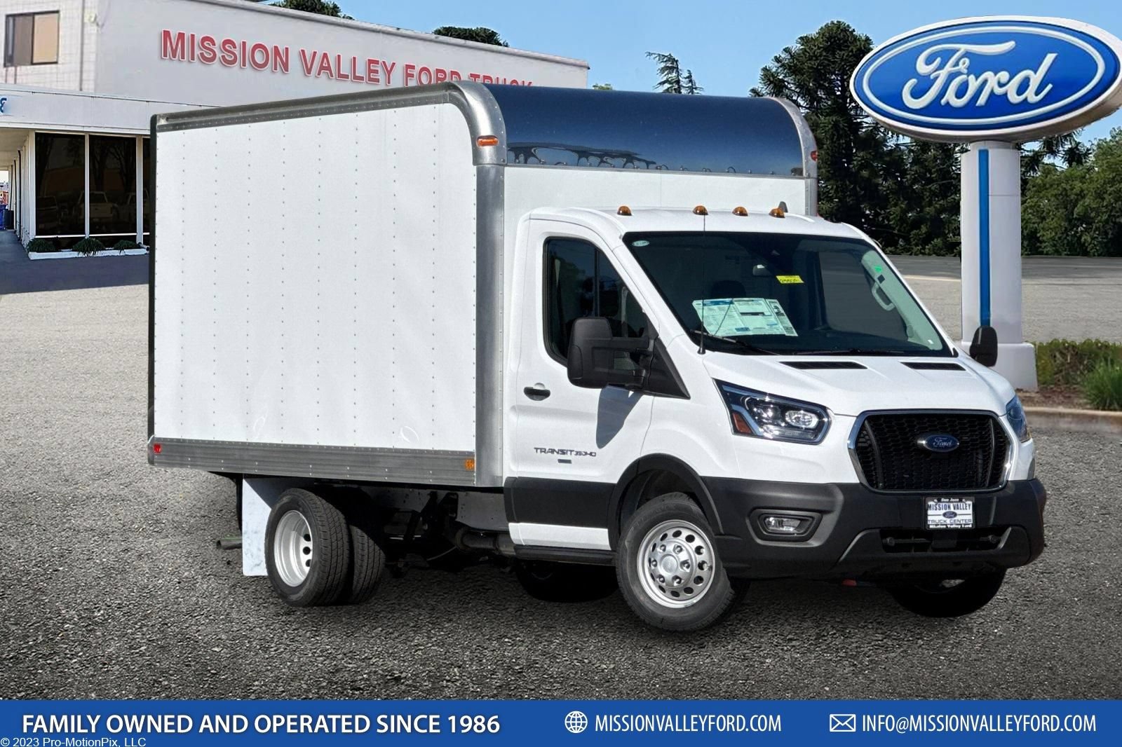 New 2025 Ford Transit 350 Low Roof DRW w/ Interior Upgrade Package RWD video 1