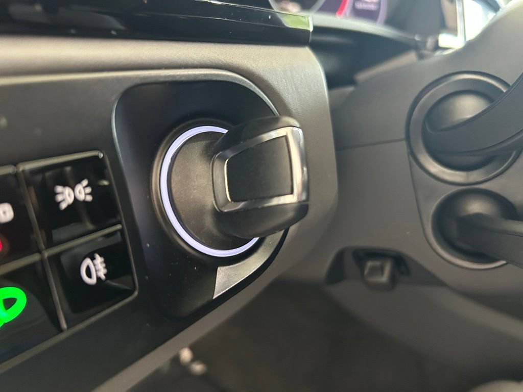Used 2019 Porsche Cayenne AWD/4WD image 46