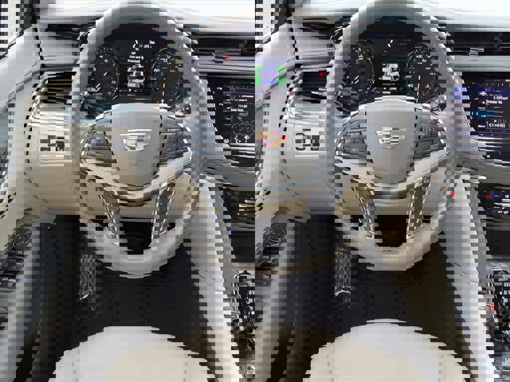 Used 2021 Cadillac XT5 Premium Luxury image 9