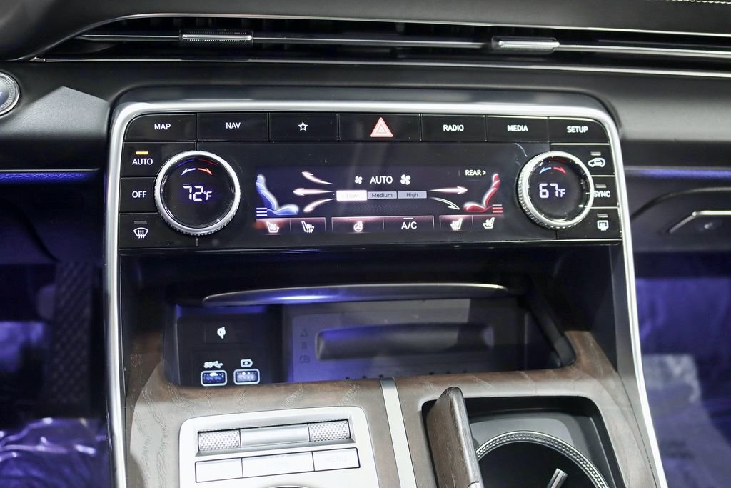 Used 2022 Genesis GV80 3.5T Prestige Signature image 25