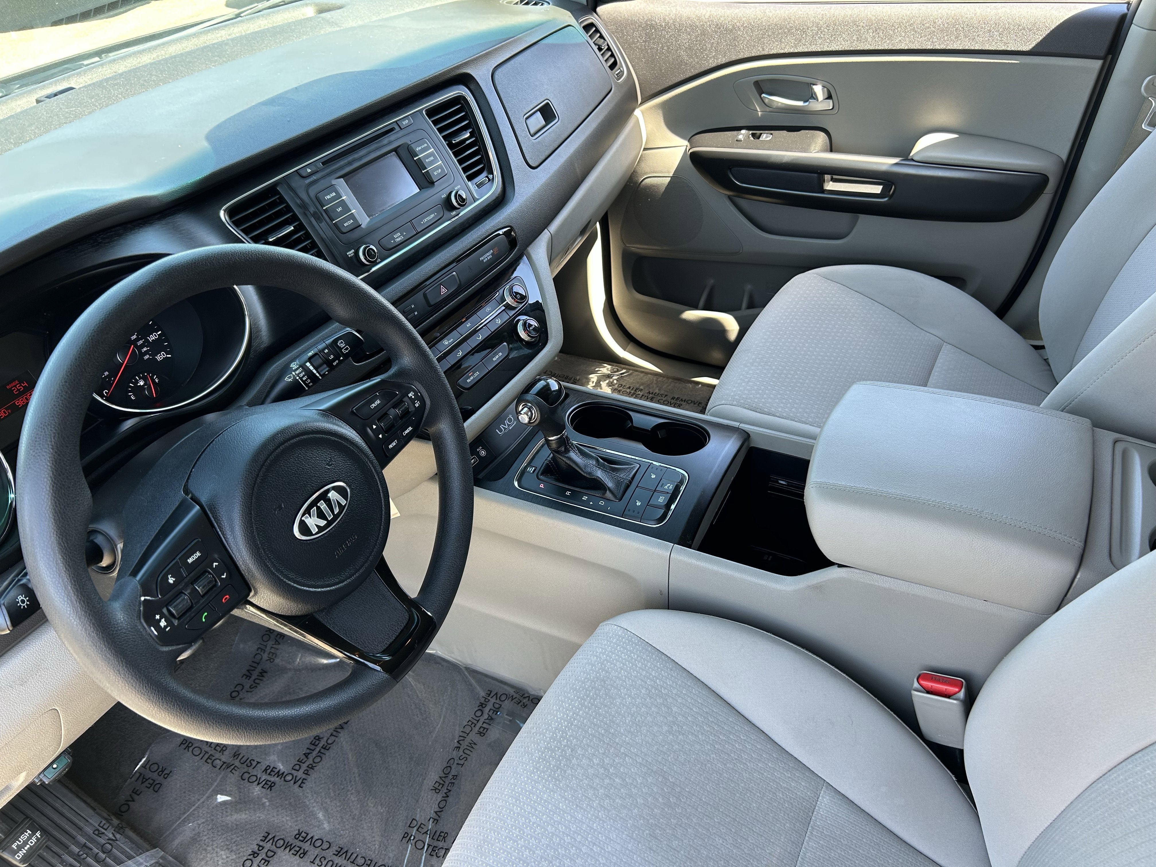 Used 2016 Kia Sedona LX w/ LX Convenience Package image 19