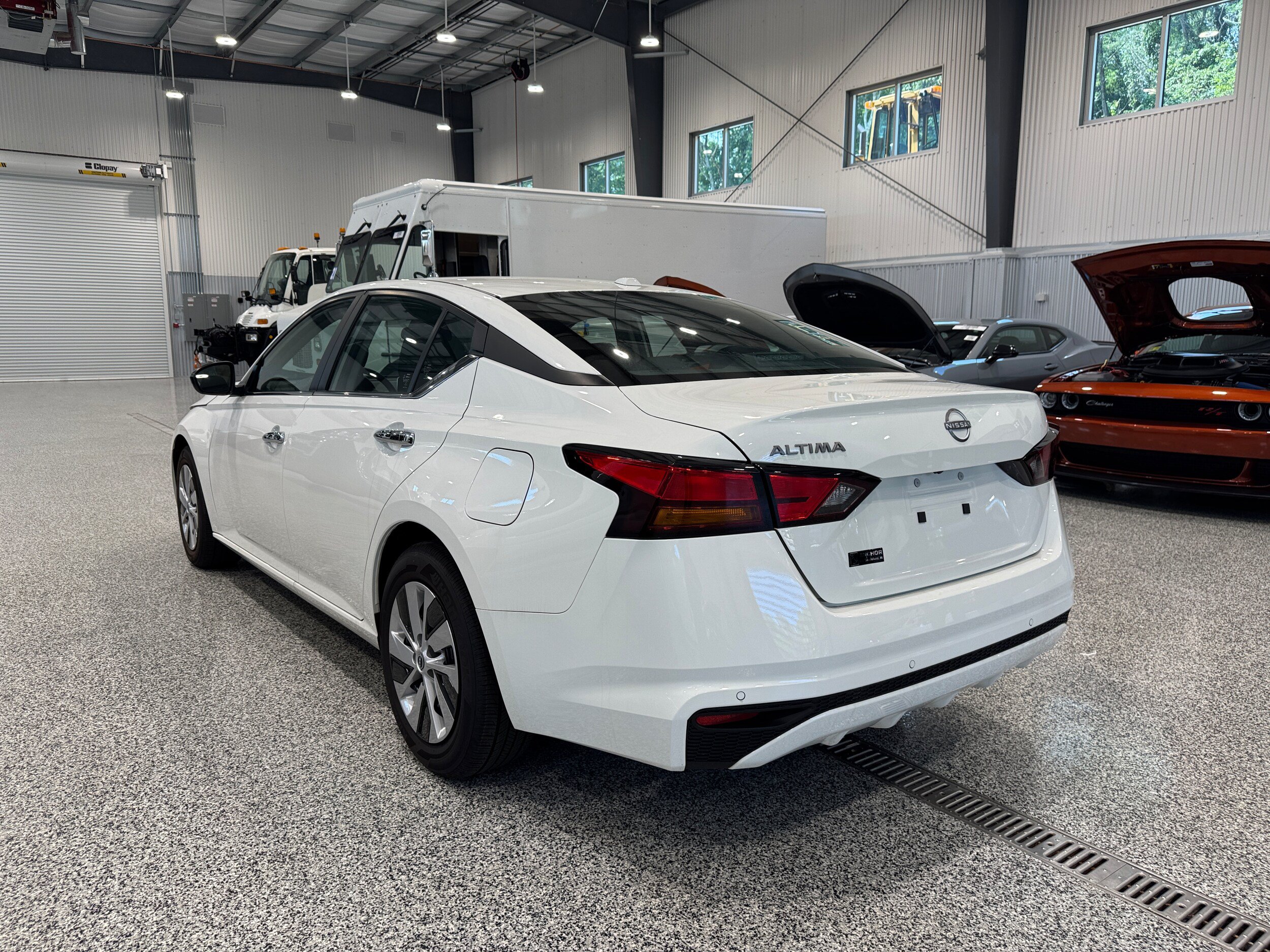 Used 2025 Nissan Altima 2.5 S FWD image 5