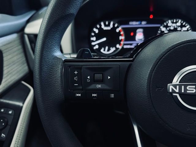 Used 2023 Nissan Rogue SV AWD/4WD image 23