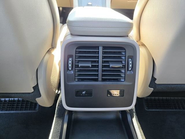 Used 2020 Porsche Taycan 4S image 17