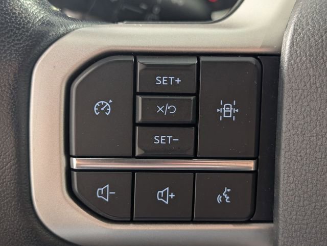 Used 2022 Ford Expedition XLT image 16