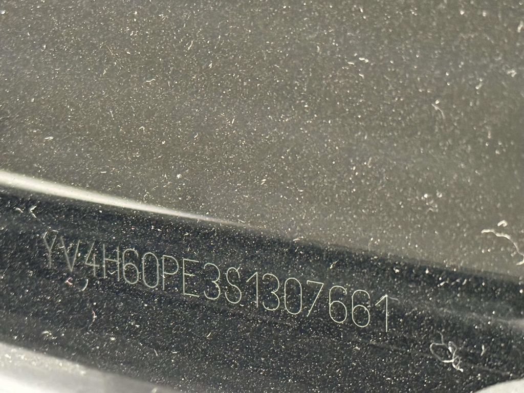 Used 2025 Volvo XC90 T8 Plus AWD/4WD image 6