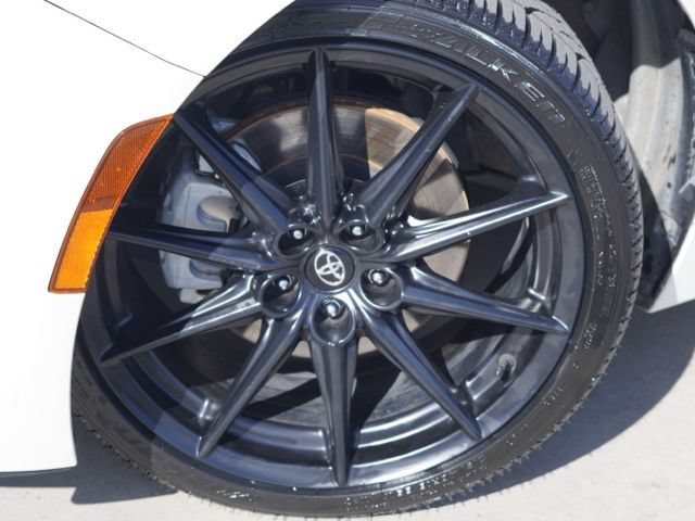 Used 2022 Toyota GR86 Premium w/ ALL Weather Mat Package (TMS) RWD image 12
