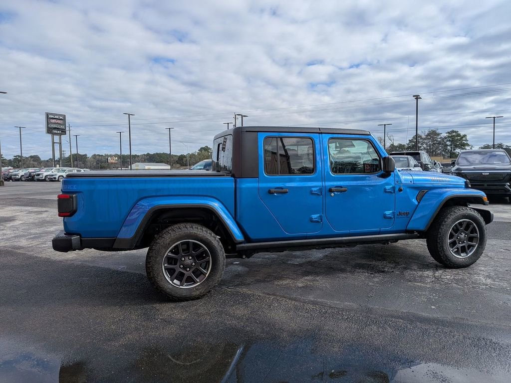 Used 2021 Jeep Gladiator Willys image 5