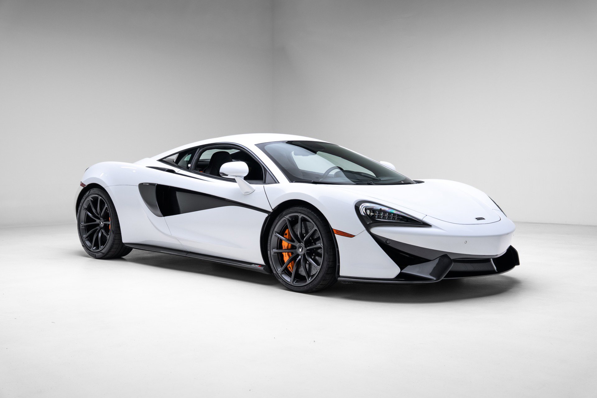 Used 2019 McLaren 570S Coupe image 3