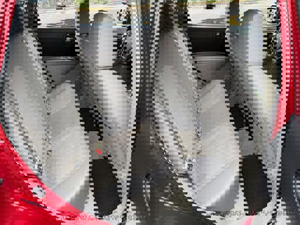 Used 2013 Nissan Rogue S FWD image 10