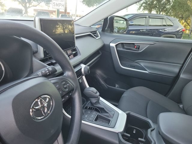 Used 2025 Toyota RAV4 LE FWD image 21