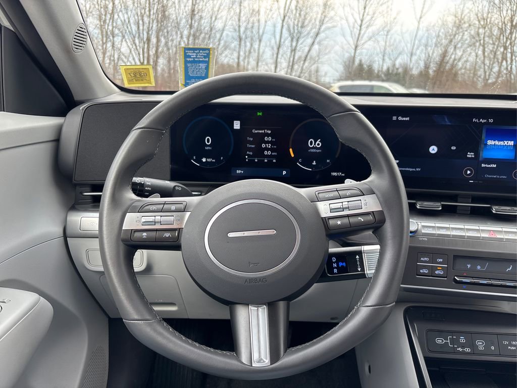 Certified 2025 Hyundai Kona SEL AWD/4WD image 21