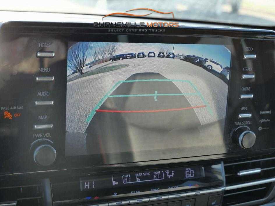 Used 2021 Toyota Sienna XSE image 30