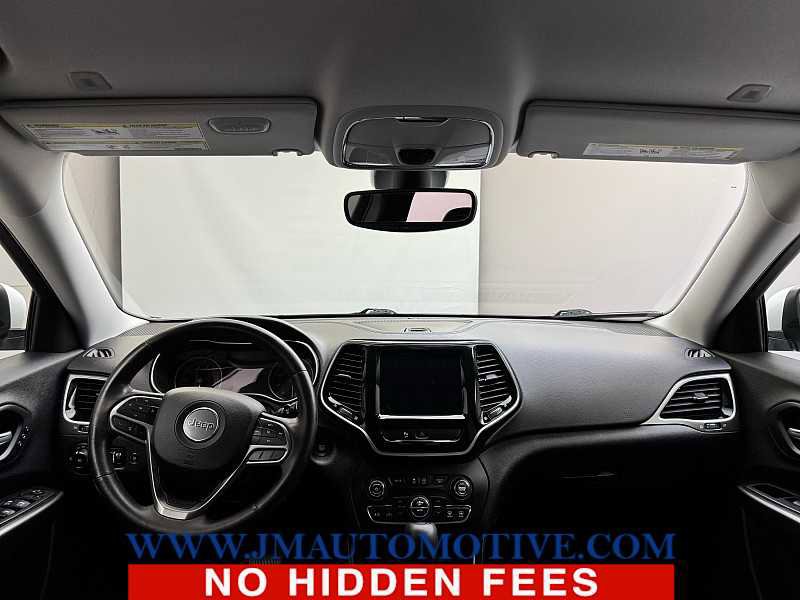 Used 2019 Jeep Cherokee Limited image 11