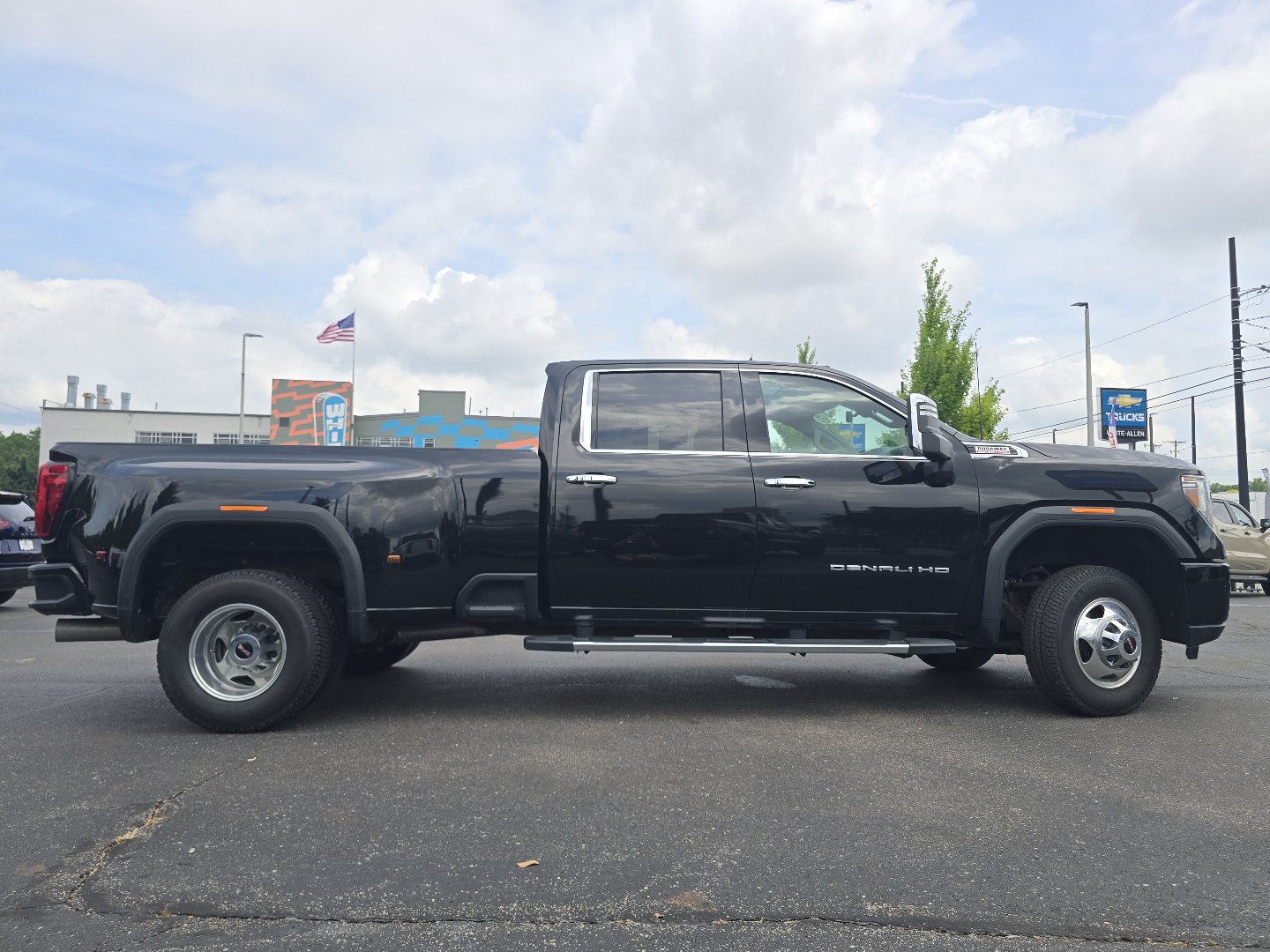 Used 2020 GMC Sierra 3500 Denali w/ Denali Ultimate Package AWD/4WD image 31