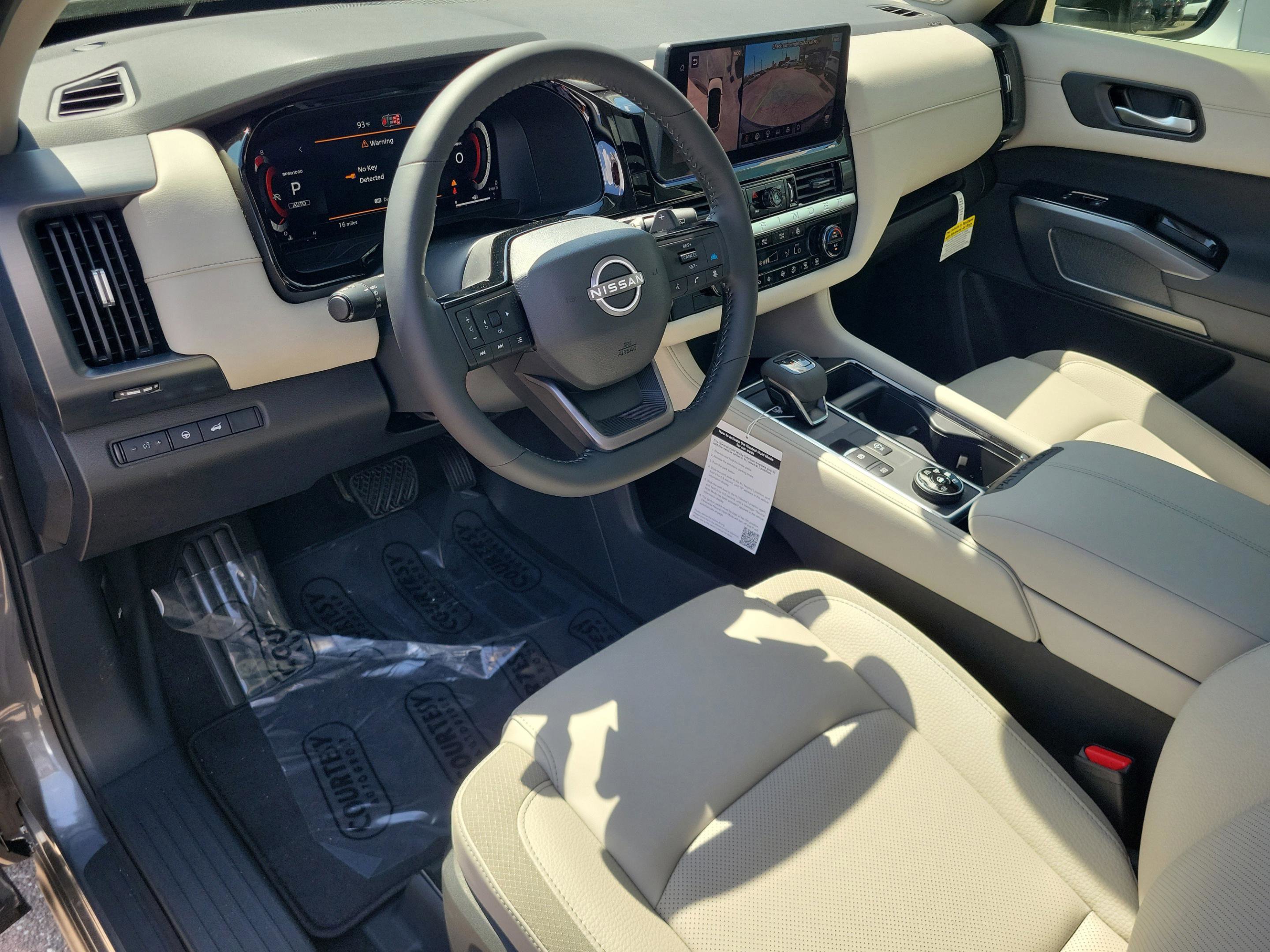 New 2026 Nissan Pathfinder SL image 25