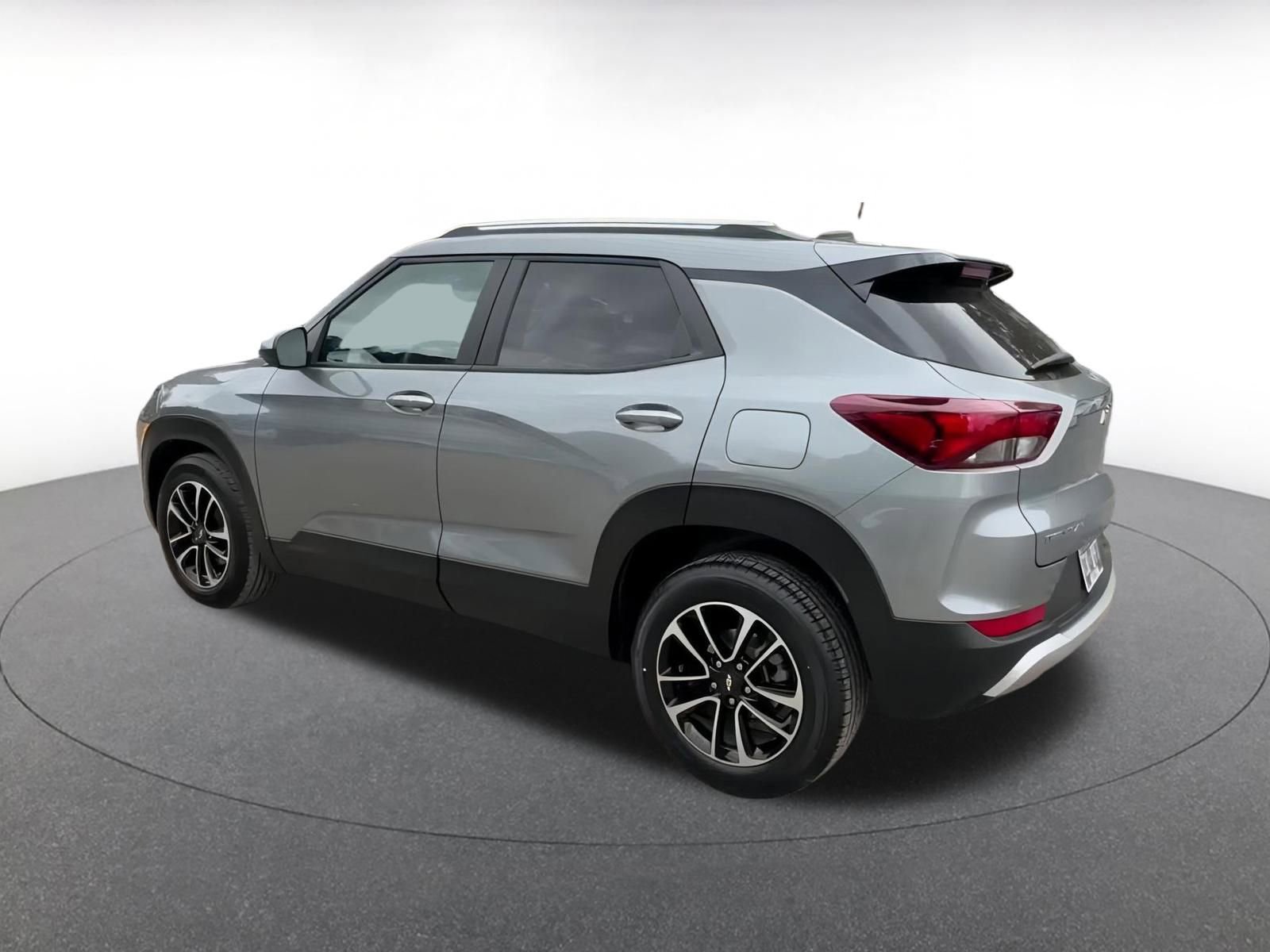 Used 2025 Chevrolet TrailBlazer LT image 10