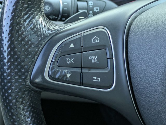 Used 2019 Mercedes-Benz GLC 300 4MATIC image 27