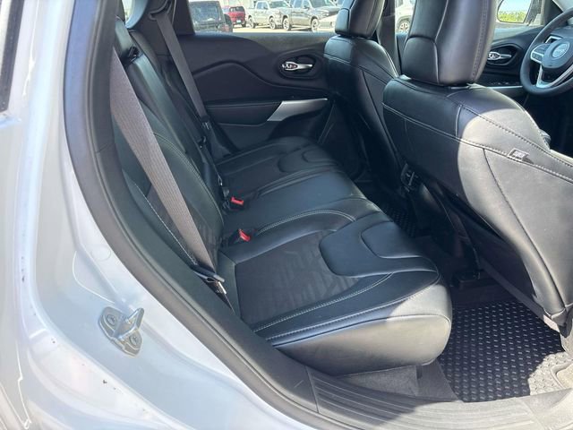 Used 2022 Jeep Cherokee Latitude AWD/4WD image 14