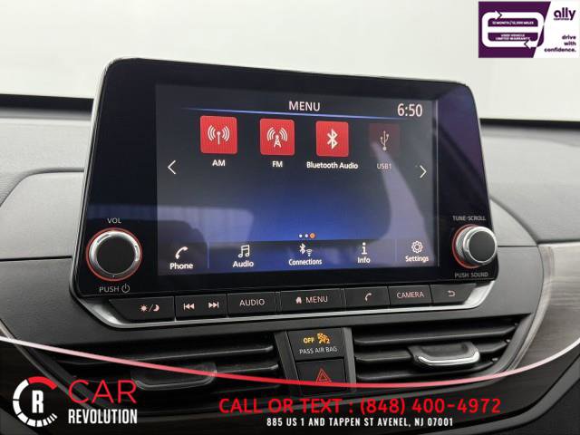 Used 2024 Nissan Altima 2.5 SV image 25