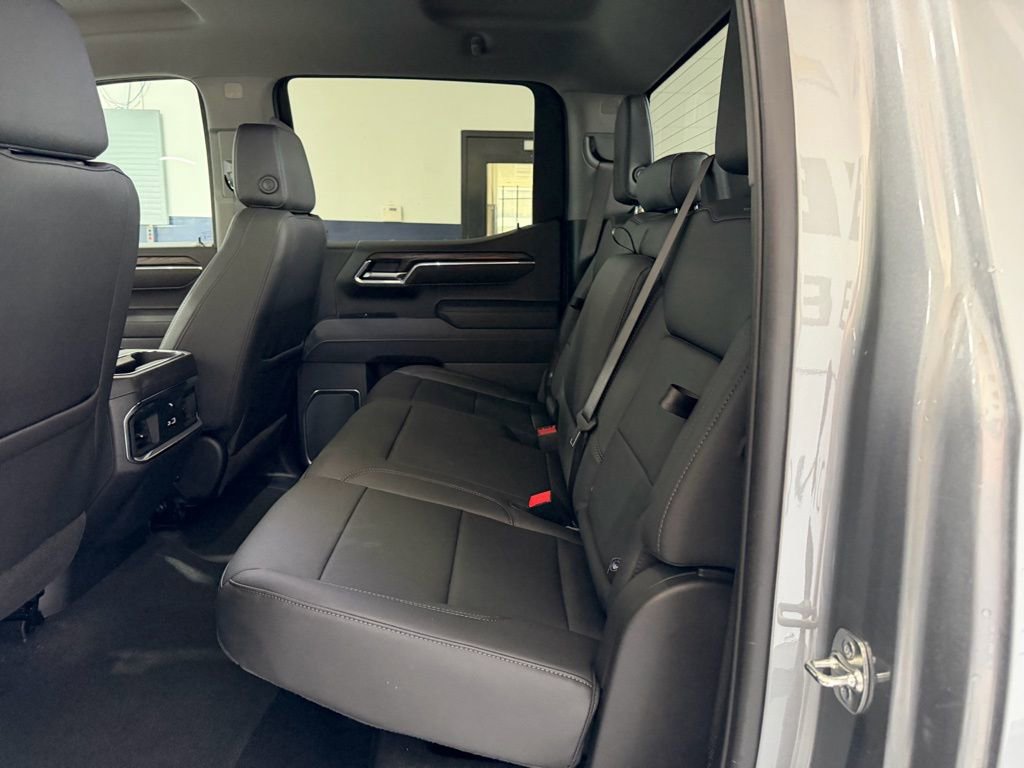 Used 2026 GMC Sierra 1500 SLT image 12
