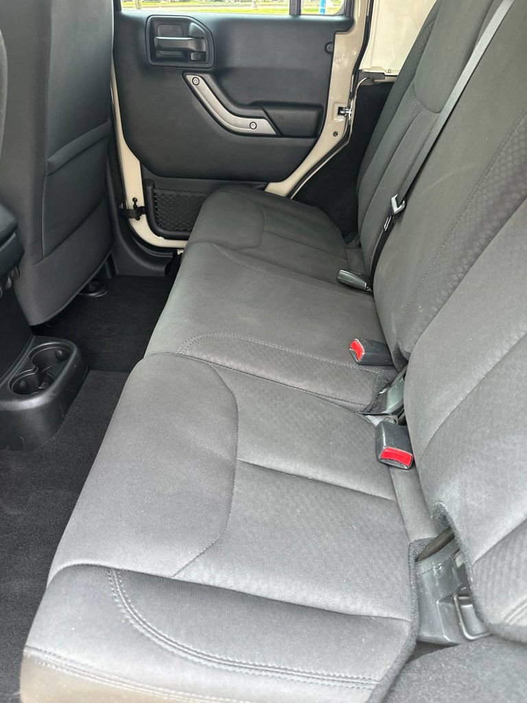 Used 2017 Jeep Wrangler Unlimited Sport AWD/4WD image 9