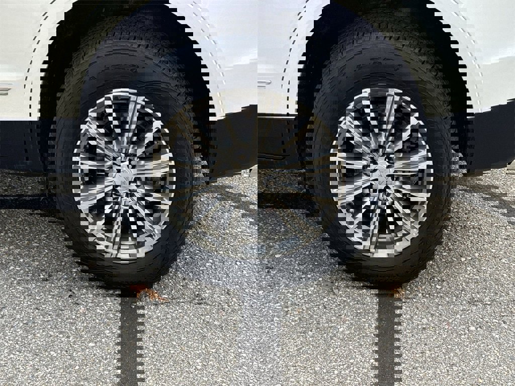 Certified 2019 Cadillac XT5 Luxury image 32