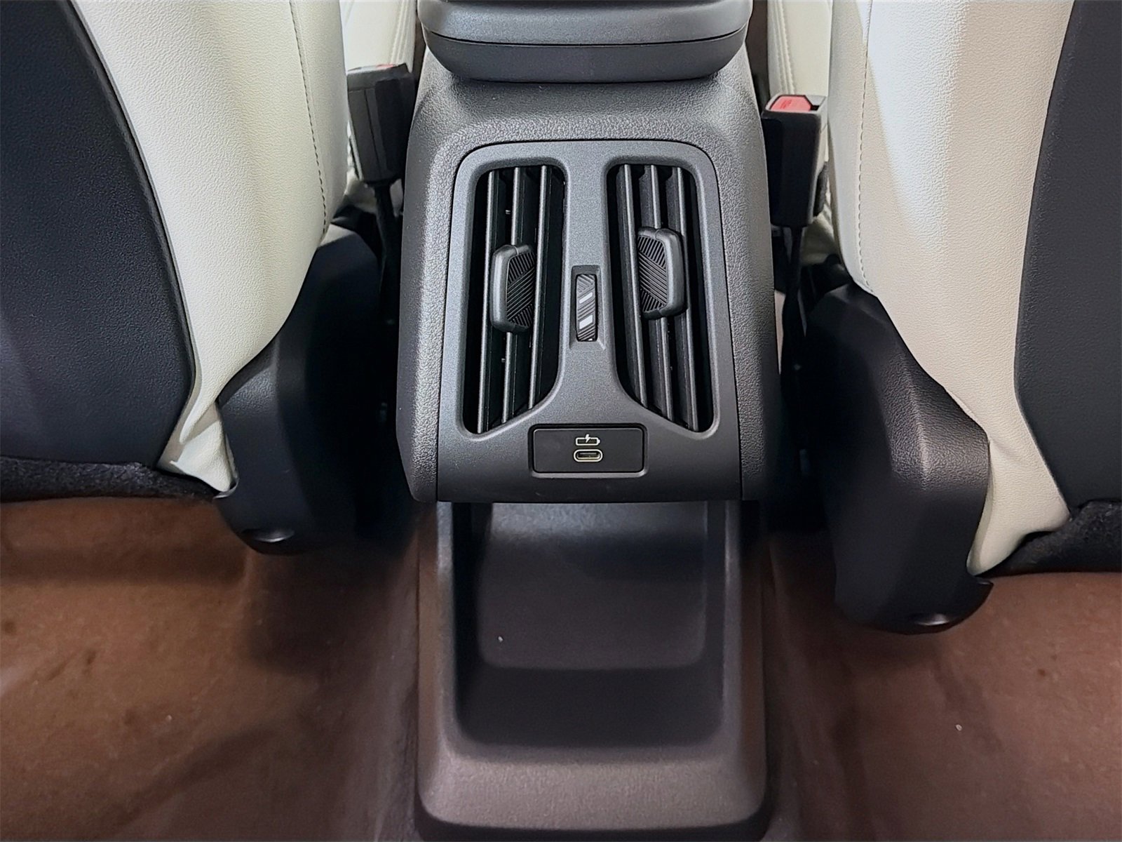 New 2026 BMW X1 xDrive28i w/ Convenience Package image 28