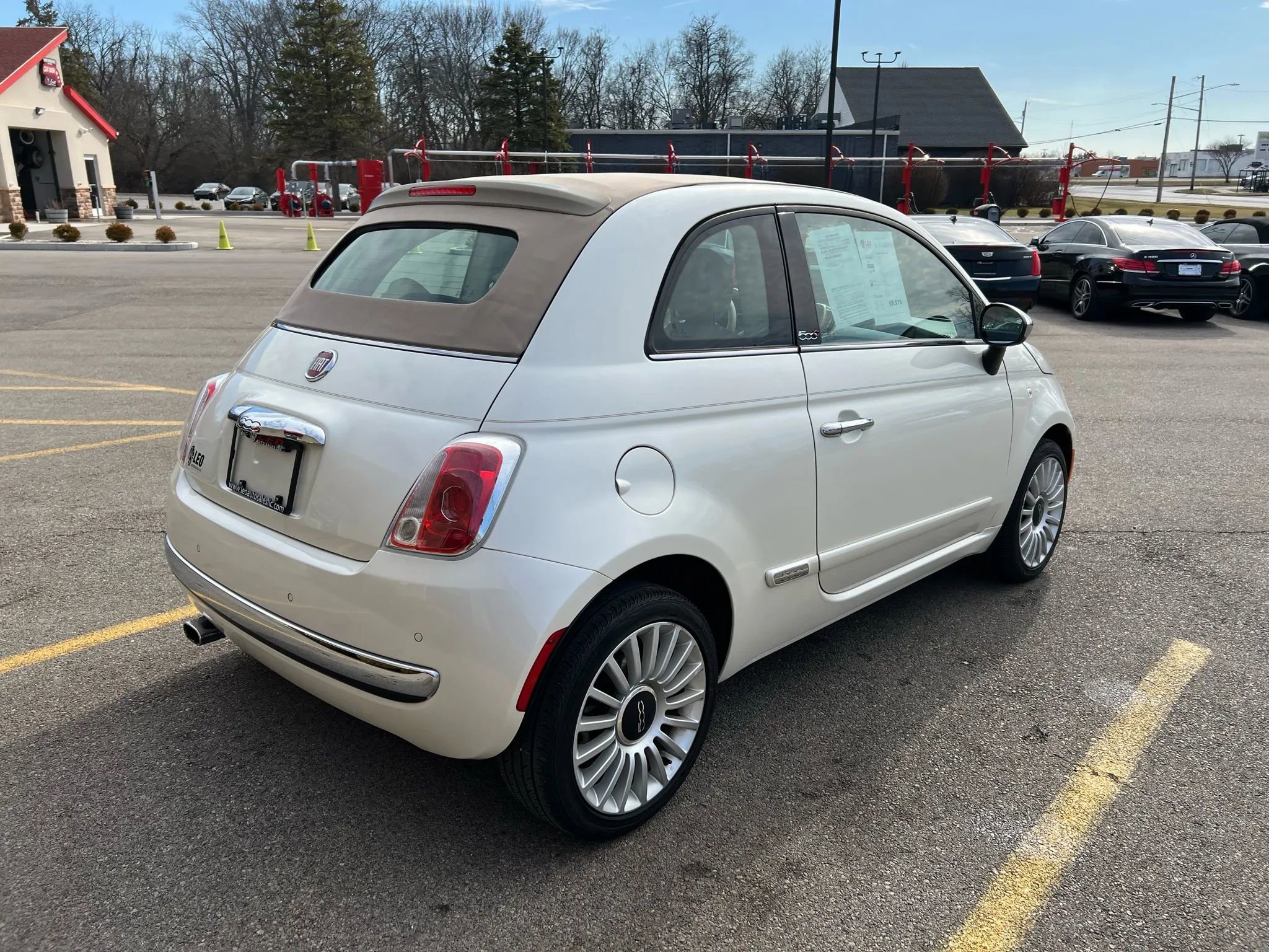 Used 2017 FIAT 500 Lounge image 5