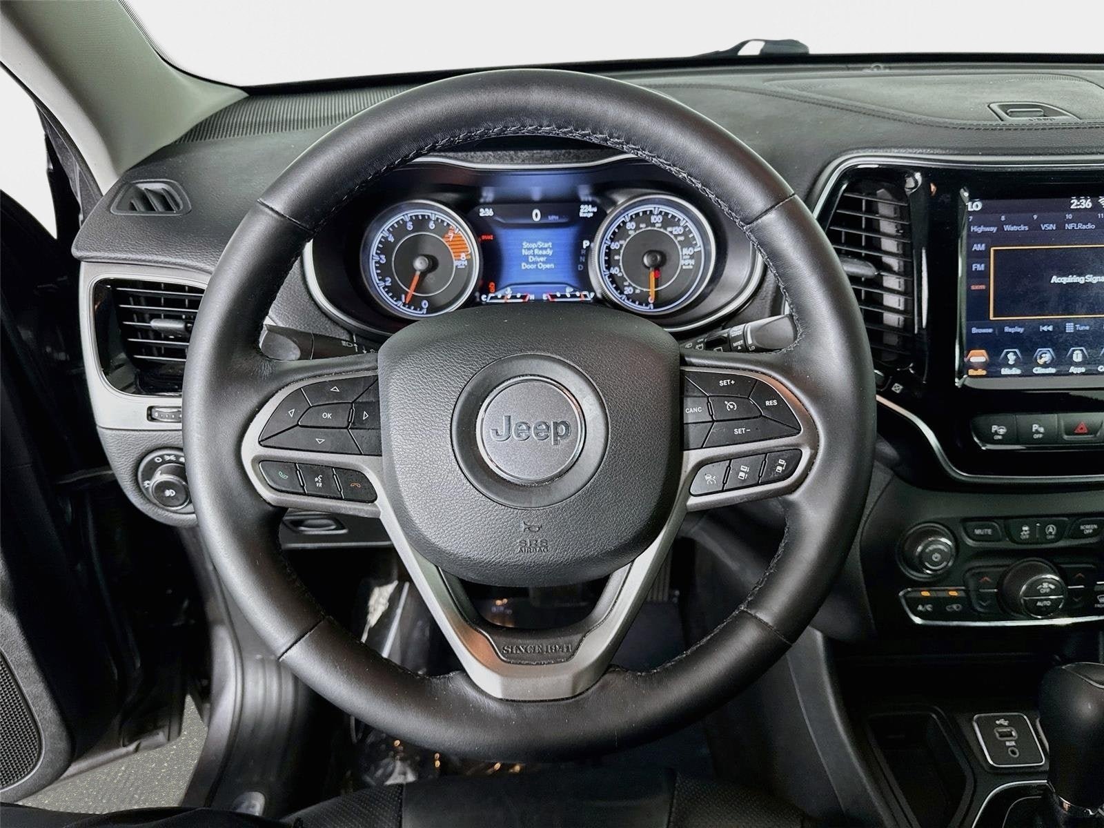 Used 2019 Jeep Cherokee Limited w/ Technology Group FWD image 13