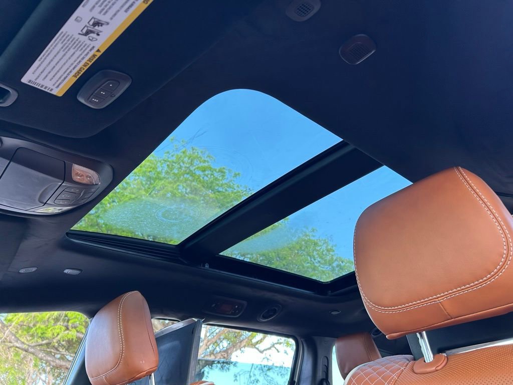 New 2026 Chrysler Pacifica Pinnacle image 18