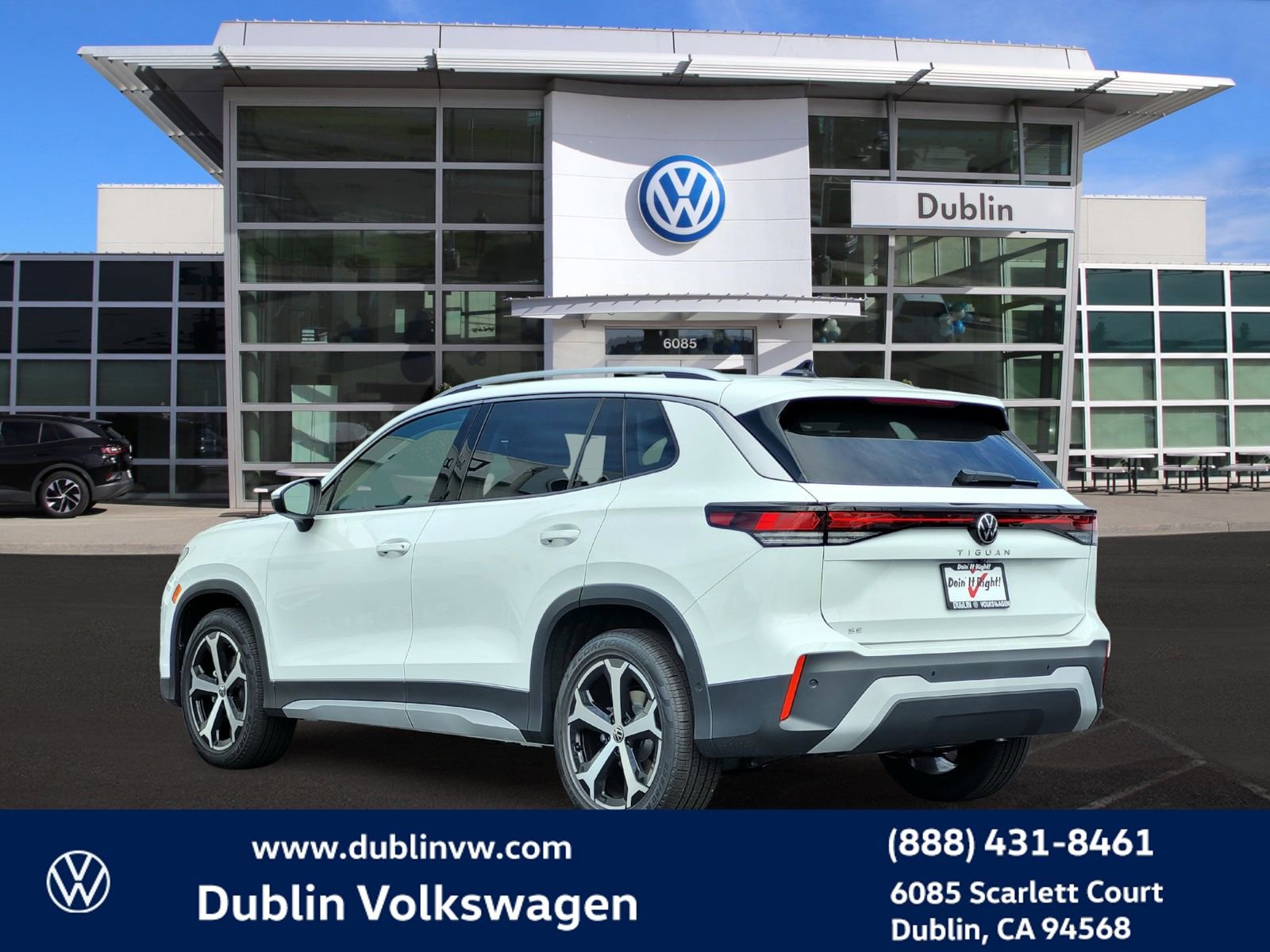 New 2026 Volkswagen Tiguan SE image 6