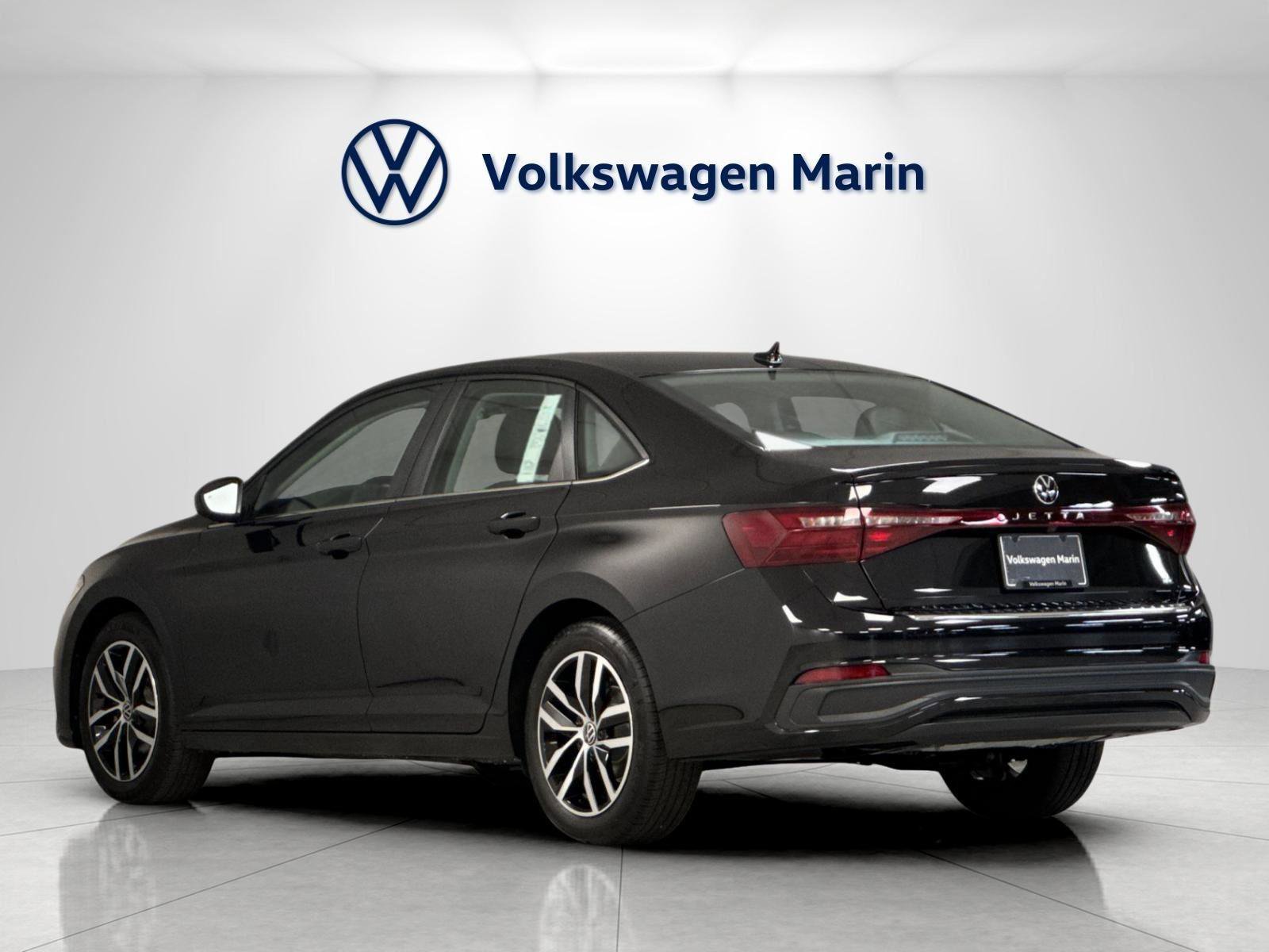 New 2026 Volkswagen Jetta SE image 3