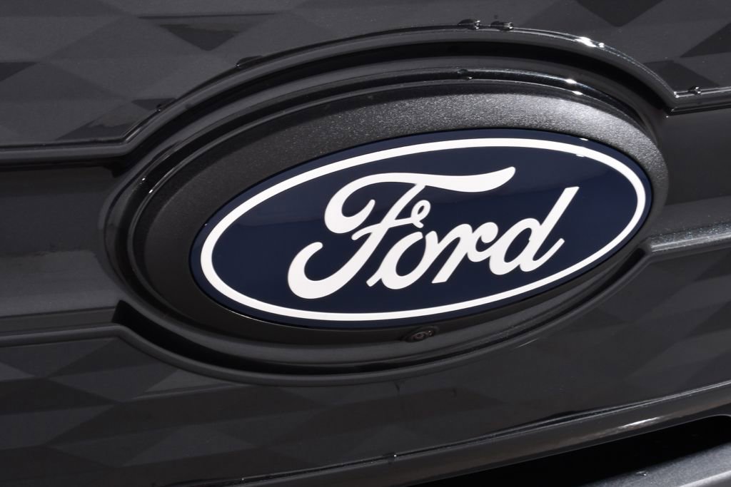 Used 2025 Ford F150 Lightning Platinum AWD/4WD image 20