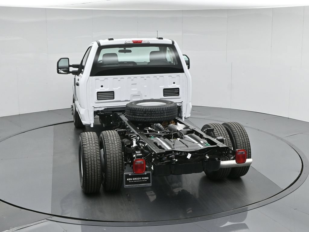 New 2026 Ford F350 XL w/ XL Chrome Package RWD image 29