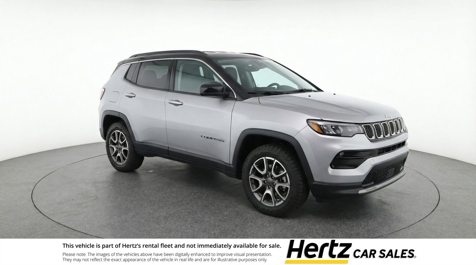 Used 2025 Jeep Compass Trailhawk image 1