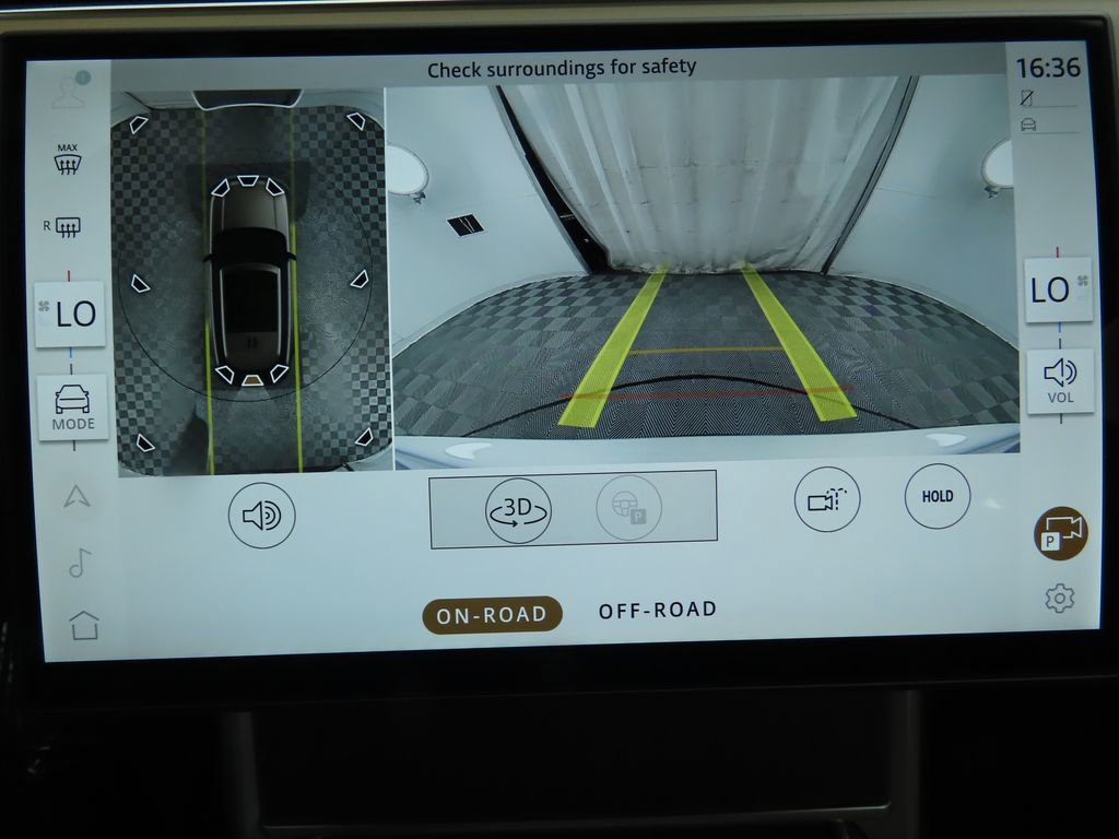 New 2025 Land Rover Range Rover SE image 17