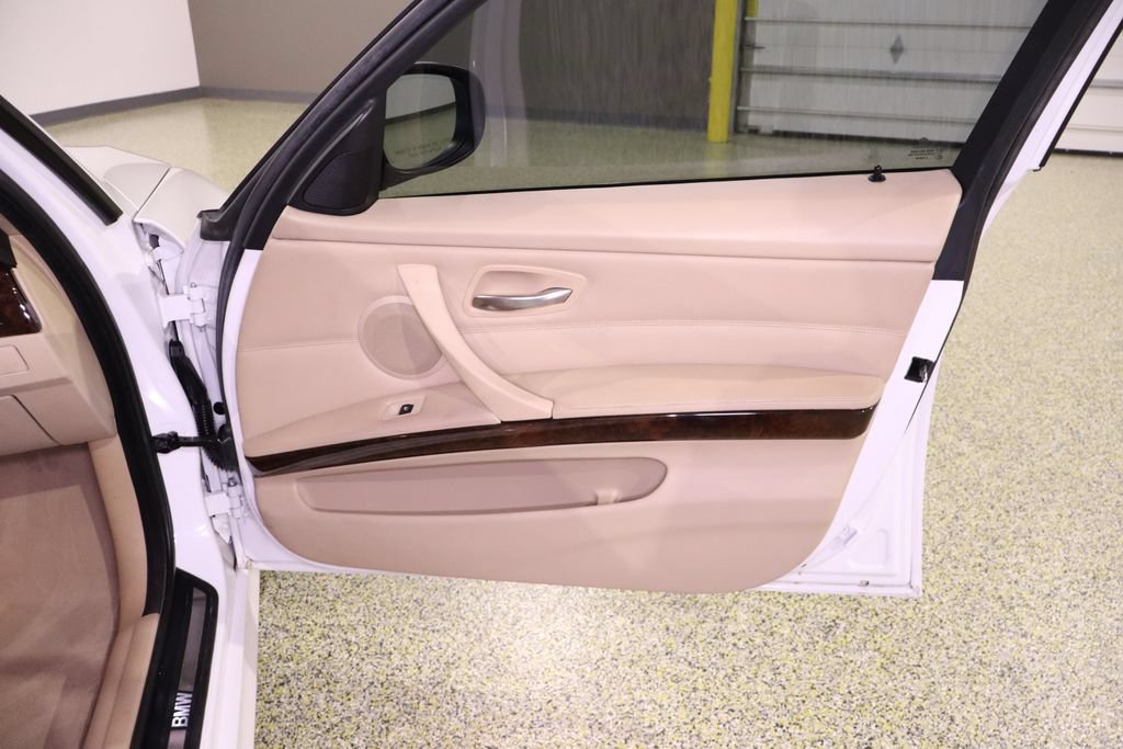 Used 2009 BMW 328i Sedan RWD image 37