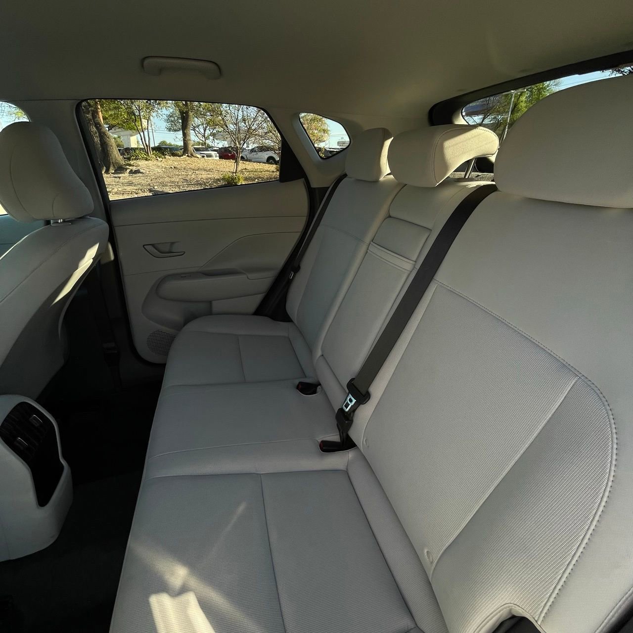 Used 2025 Hyundai Kona SEL image 22