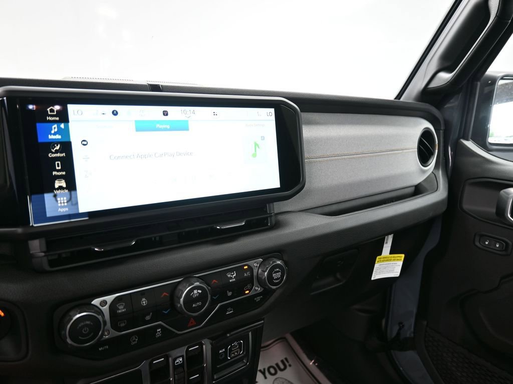 New 2025 Jeep Wrangler Sport S image 15