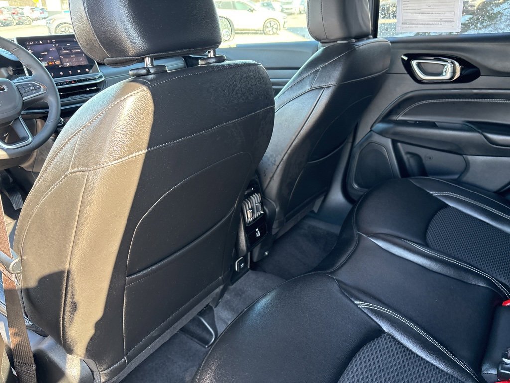 Used 2023 Jeep Compass Altitude w/ Convenience Group image 27