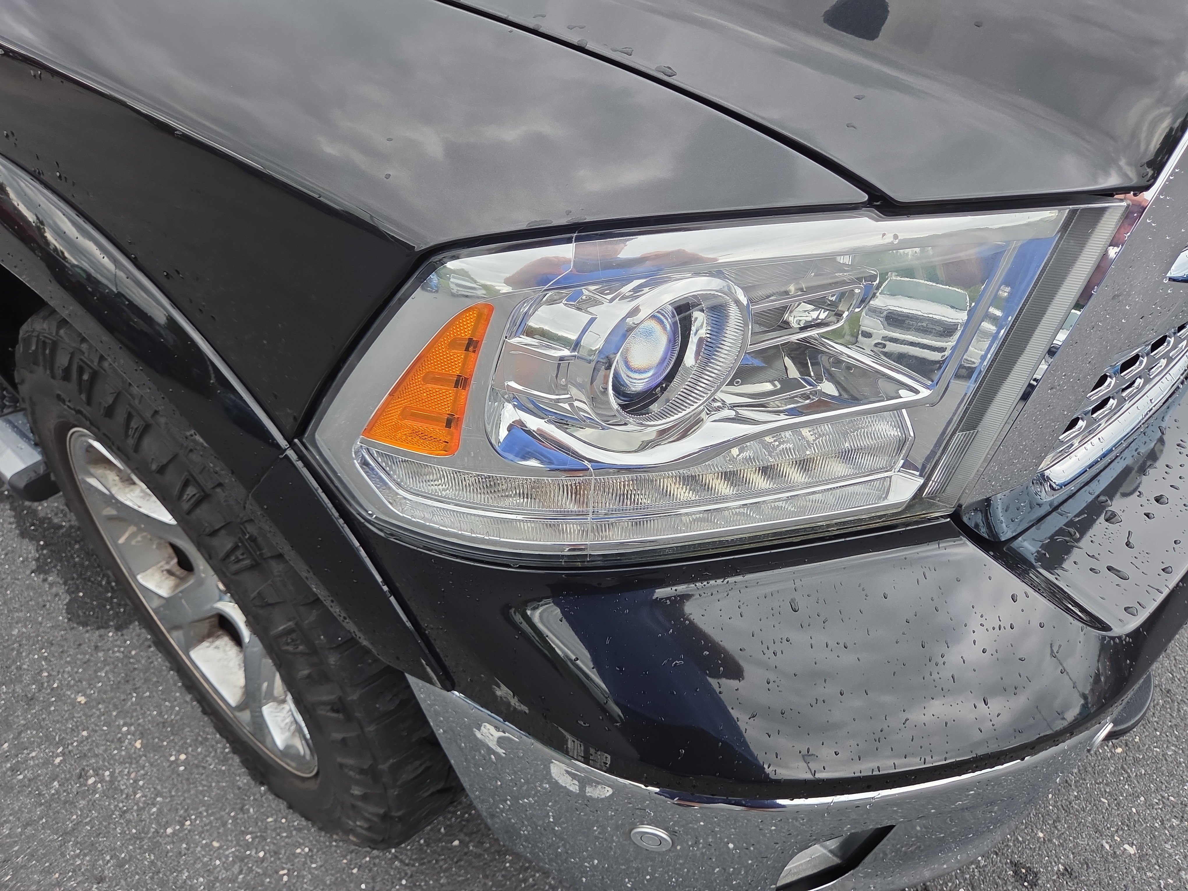 Used 2017 RAM 1500 Laramie w/ Convenience Group AWD/4WD image 19